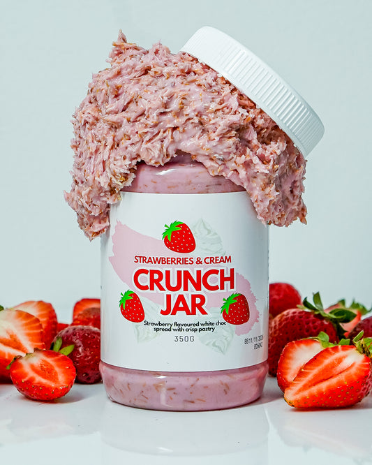Strawberries & Cream Crunch Jar | 350g